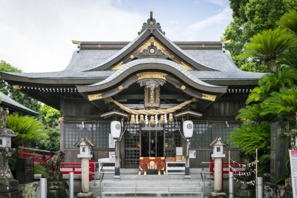 本渡諏訪神社｜町の中心にある“気の要所”
